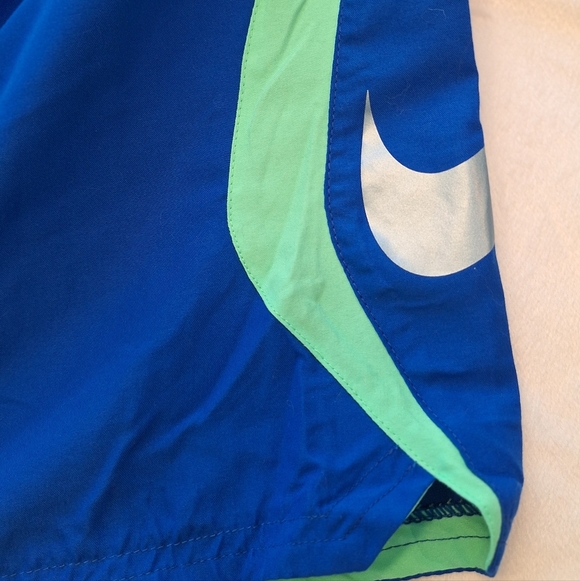 Nike Men's Swim Shorts in Blue and Green - Picture 16 of 16